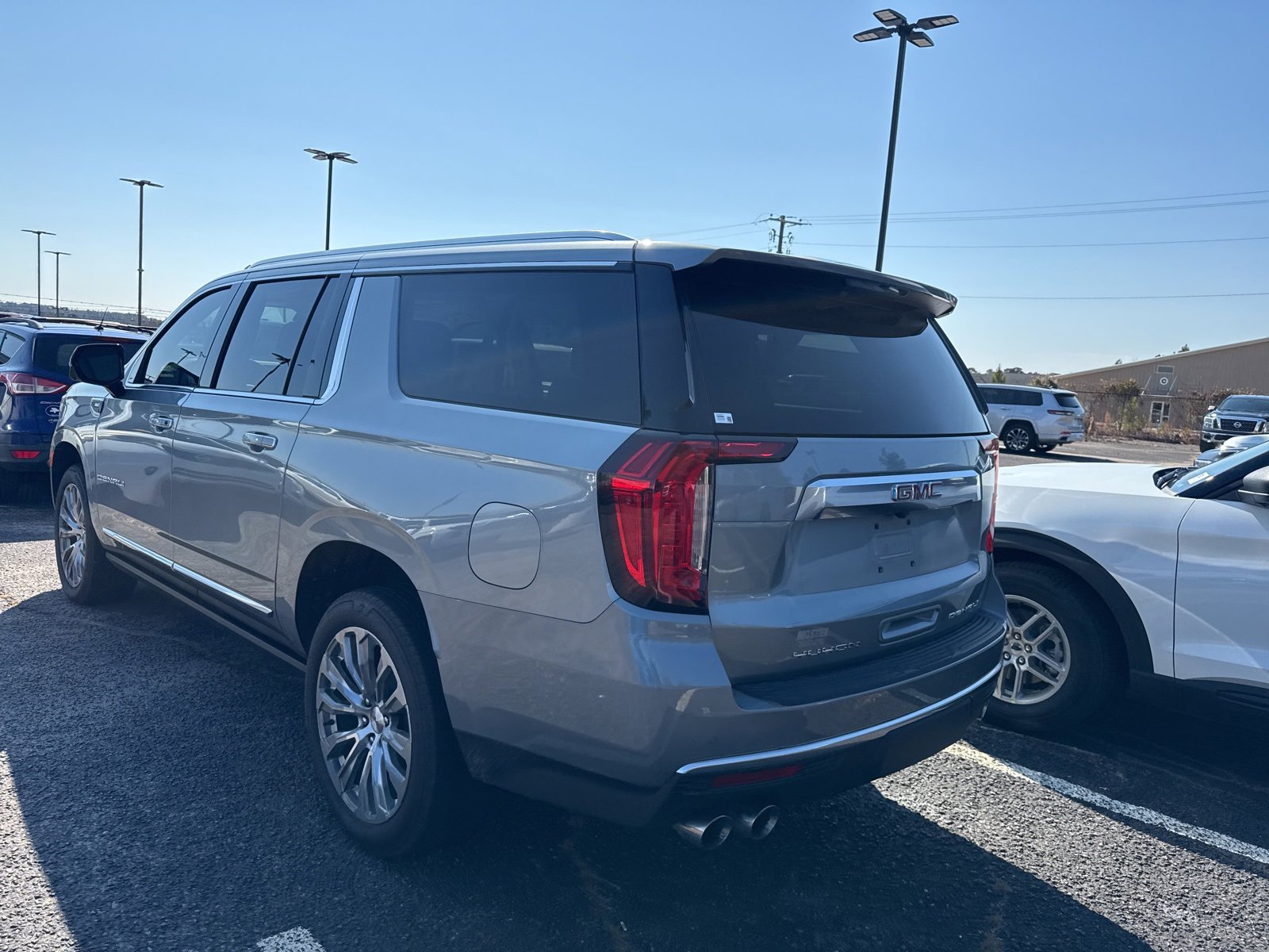 Used 2024 GMC Yukon XL Denali w/ Max Trailering Package image 5