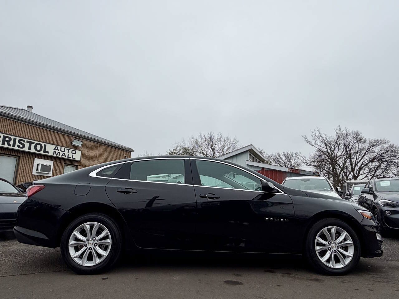 Used 2022 Chevrolet Malibu LT FWD image 8