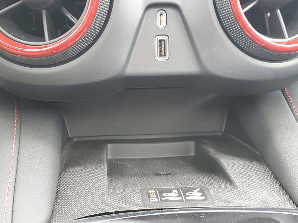 Used 2023 Chevrolet Blazer RS w/ Enhanced Convenience Package image 21