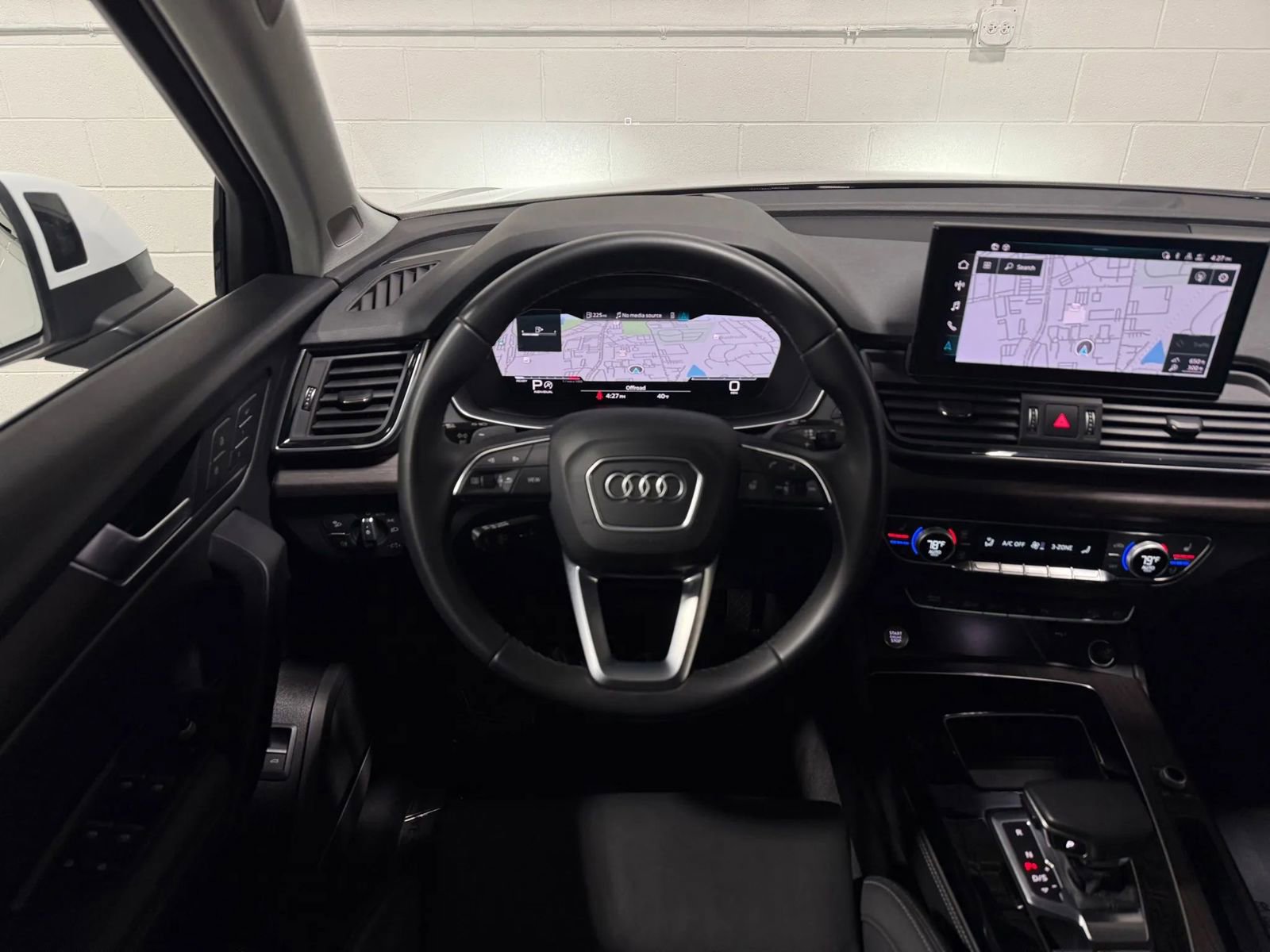 Used 2022 Audi Q5 2.0T Prestige w/ Prestige Package image 26