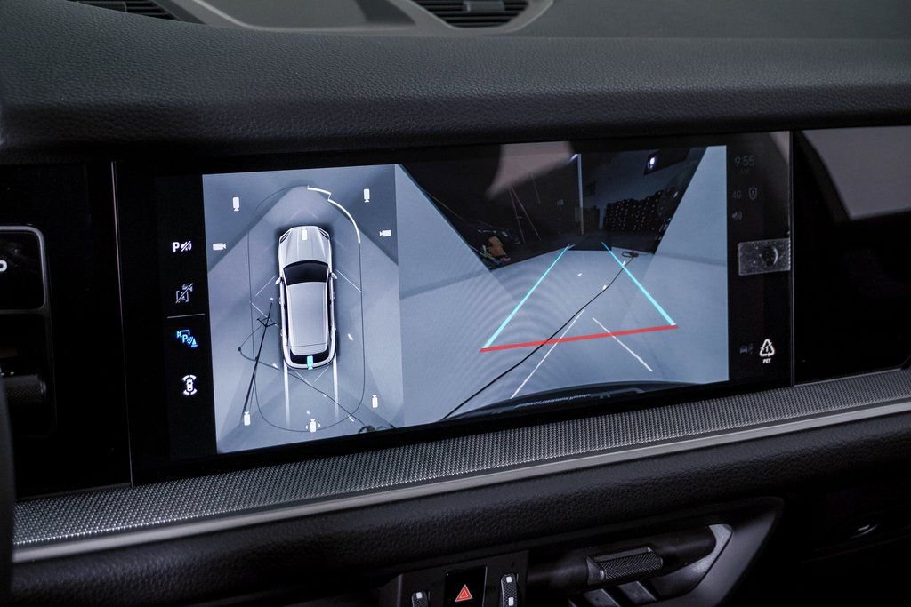 New 2026 Porsche Cayenne image 23