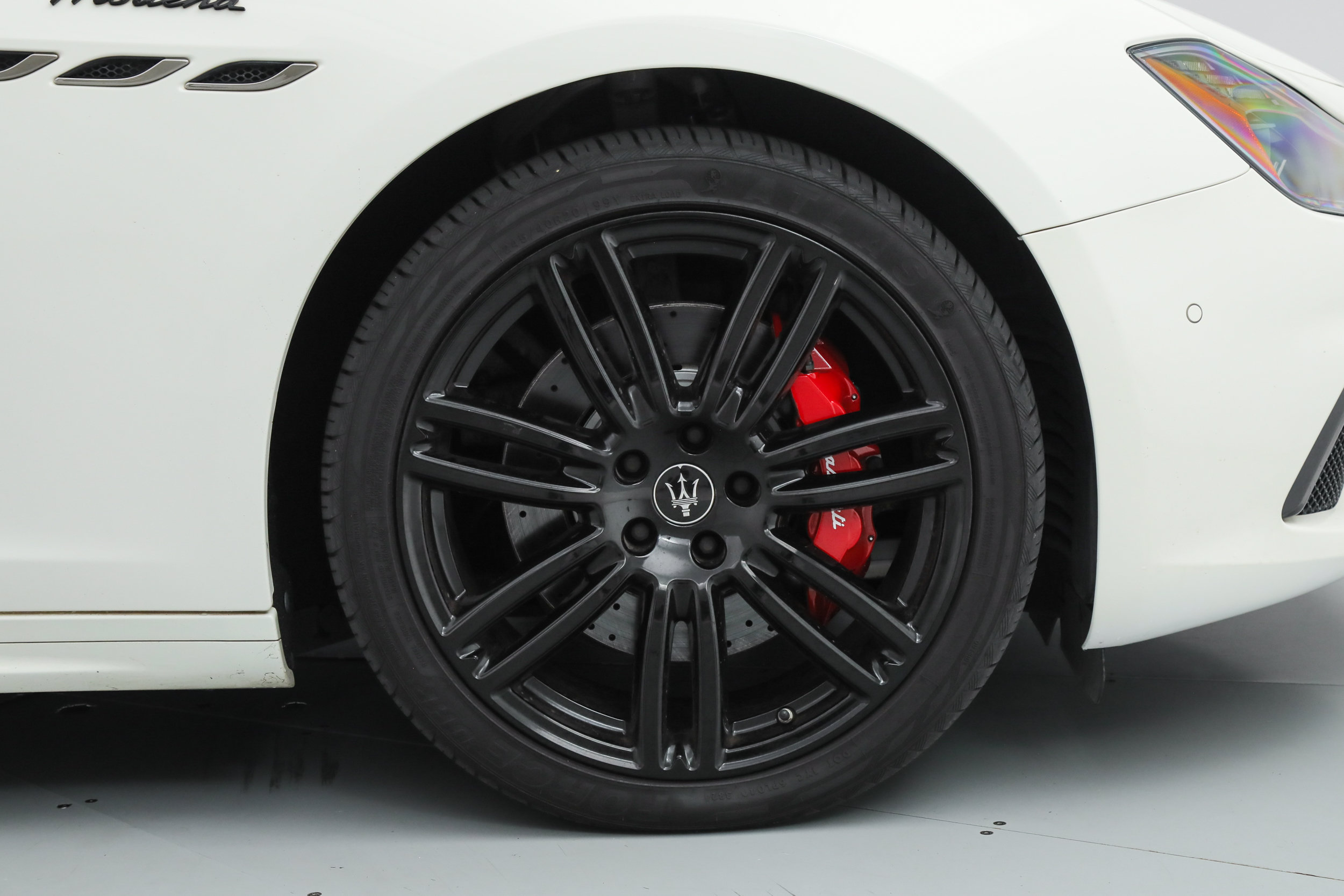 Certified 2023 Maserati Ghibli Modena RWD image 22