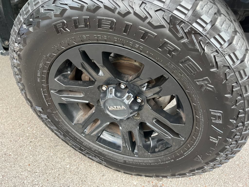 Used 2015 Toyota Tacoma PreRunner w/ TRD Sport Package RWD image 37