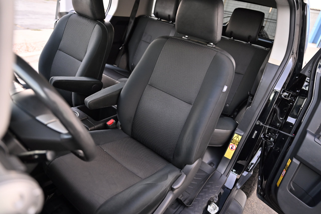 Used 2011 Toyota FJ Cruiser 4WD w/ Convenience Pkg image 19