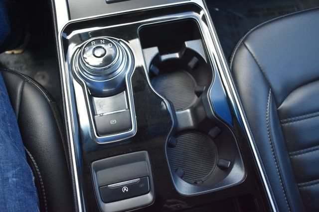 Used 2019 Ford Edge SEL w/ Equipment Group 201A AWD/4WD image 32