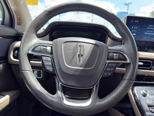 Used 2022 Lincoln Nautilus FWD image 15