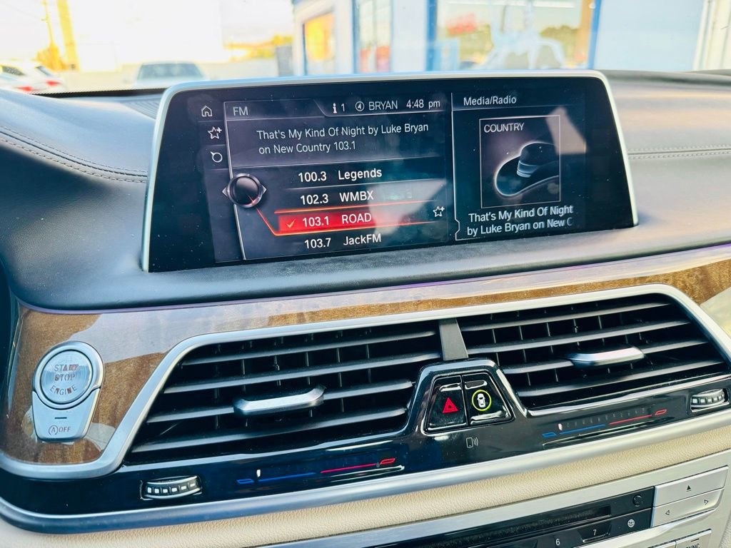 Used 2017 BMW 740i image 20