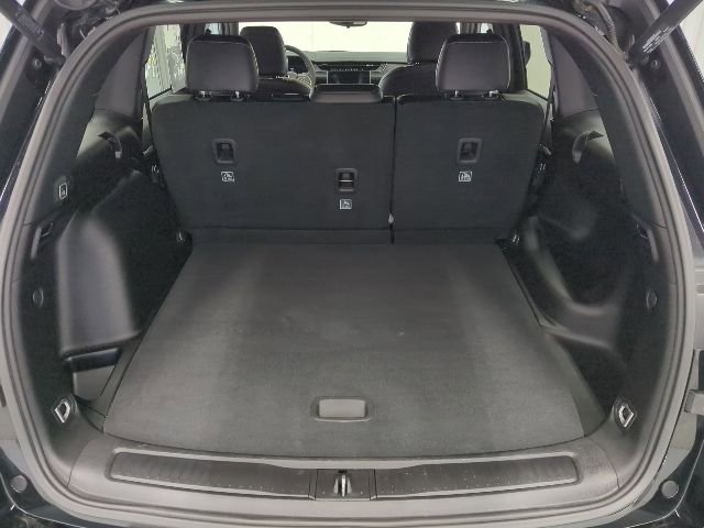 Used 2024 Jeep Grand Cherokee Limited w/ Trailer Tow Package AWD/4WD image 18