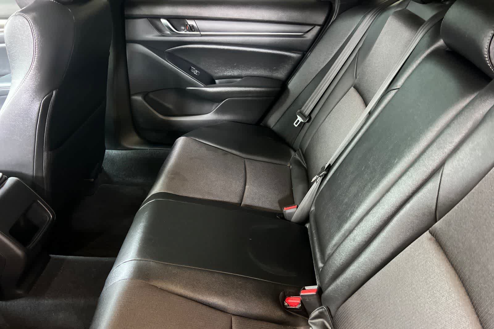 Used 2019 Honda Accord Sport image 5