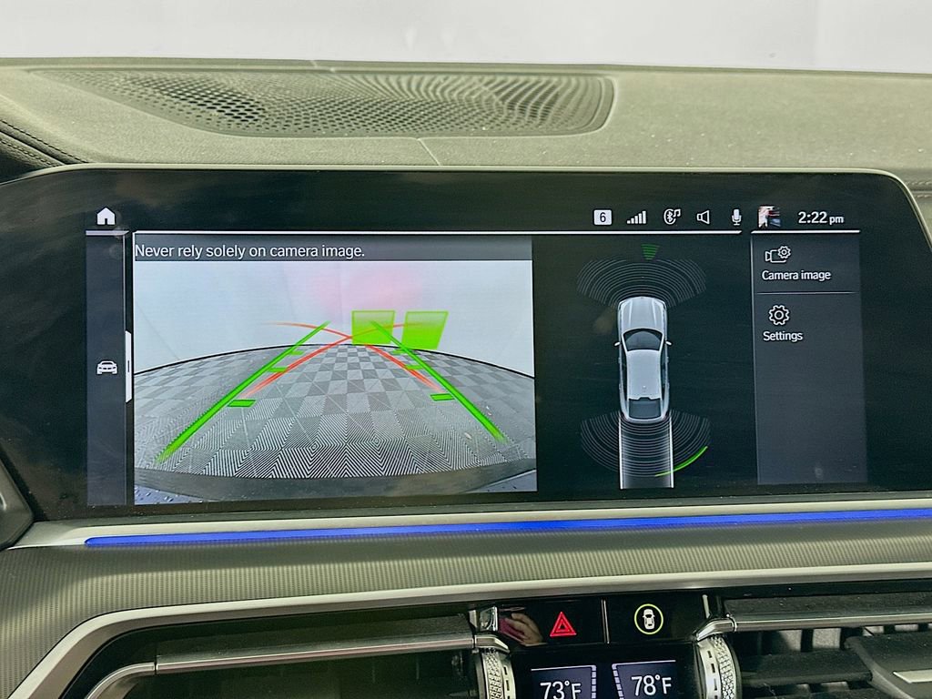 Used 2022 BMW X6 M50i w/ Premium Package image 18