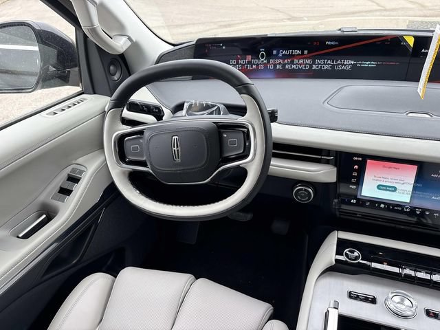 New 2026 Lincoln Navigator L Reserve AWD/4WD image 13