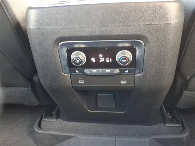 Used 2023 Chevrolet Suburban Z71 w/ Luxury Package image 24