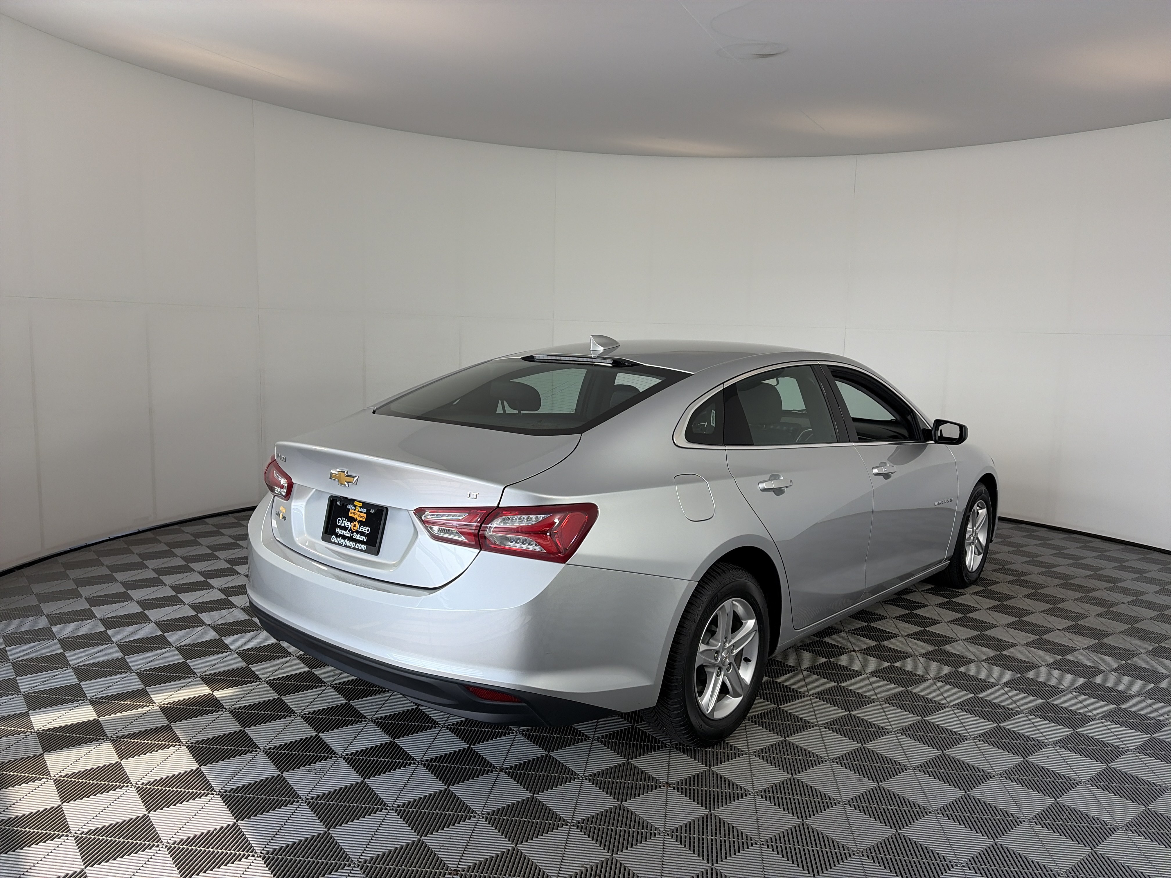 Used 2022 Chevrolet Malibu LT FWD image 10