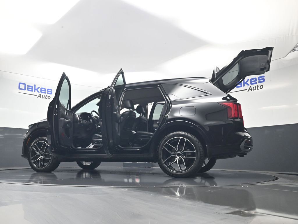 Certified 2022 Kia Sorento SX AWD/4WD image 65