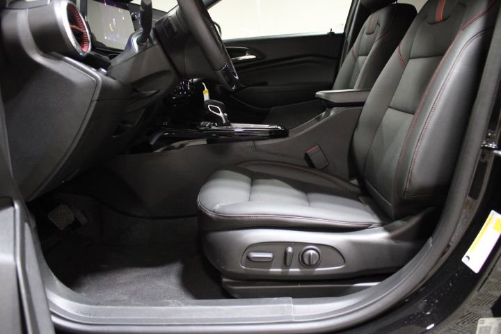 New 2026 Chevrolet Trax RS w/ Sunroof Package FWD image 19