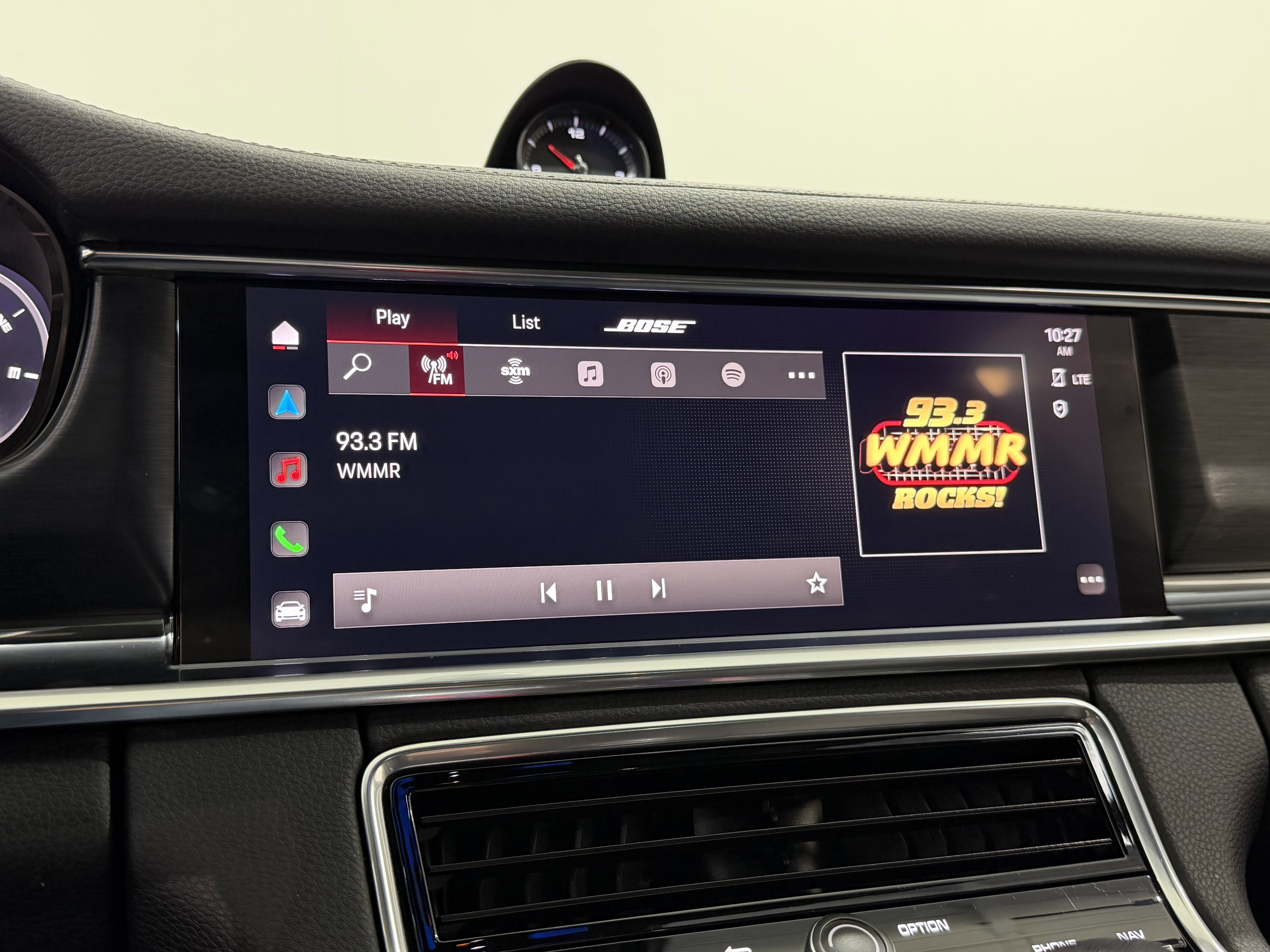 Certified 2022 Porsche Panamera 4 Platinum Edition image 43