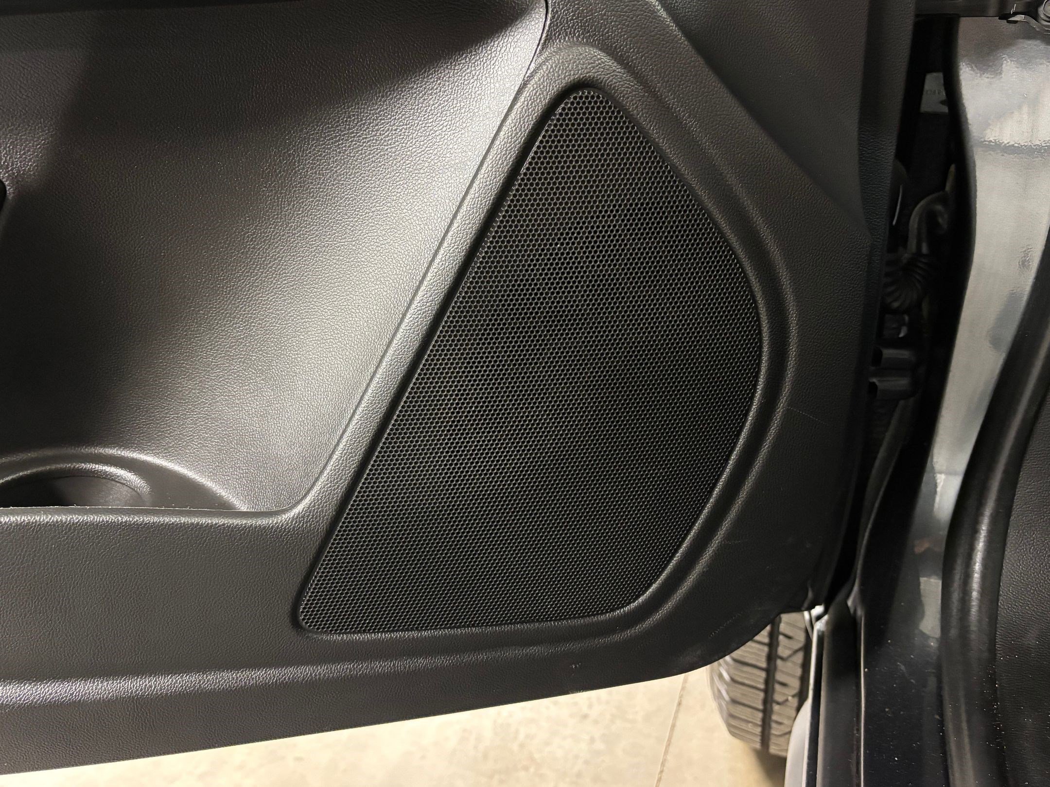 Used 2016 GMC Canyon 2WD Crew Cab w/ Convenience Package image 22