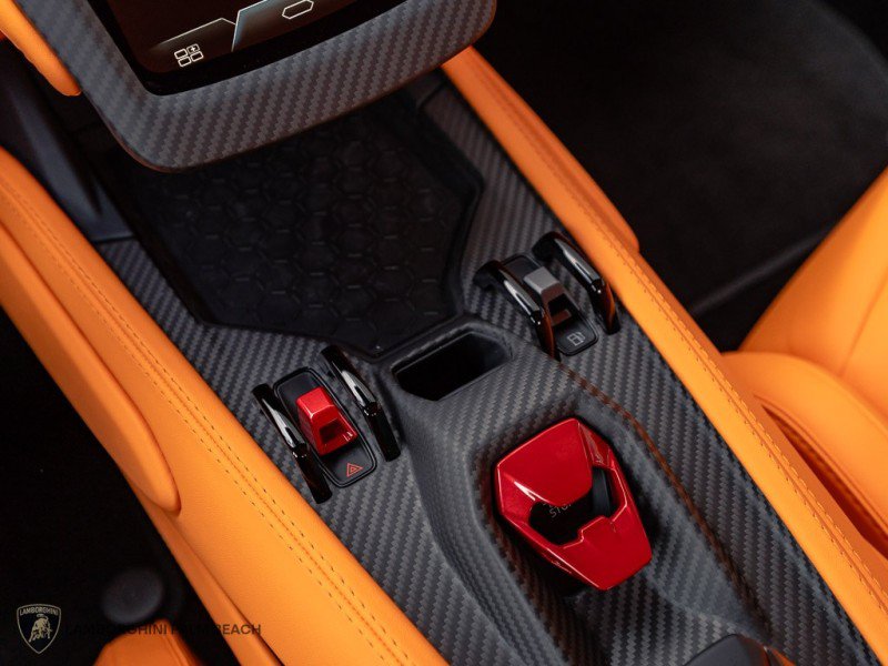 Used 2026 Lamborghini Revuelto AWD/4WD image 14
