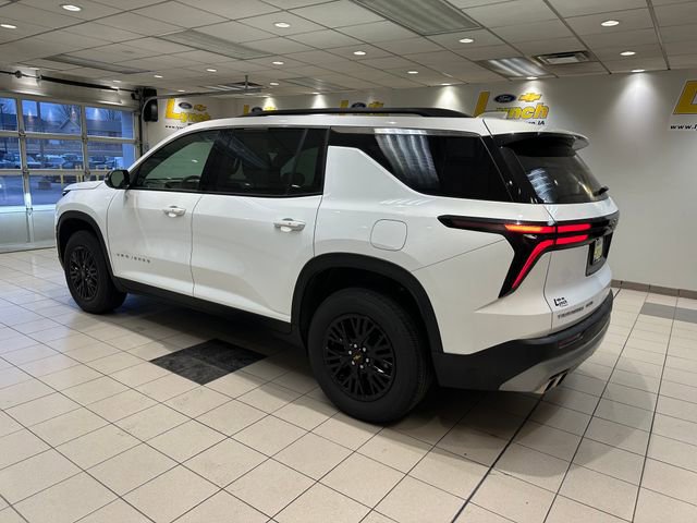 Used 2025 Chevrolet Traverse LT image 35