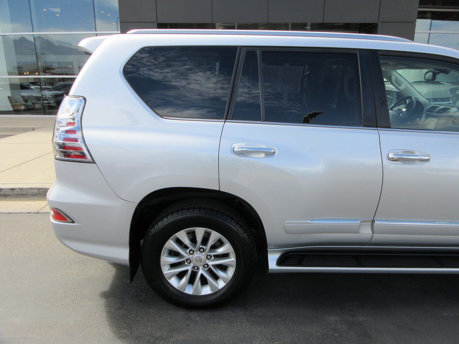 Used 2019 Lexus GX 460 Premium AWD/4WD image 10