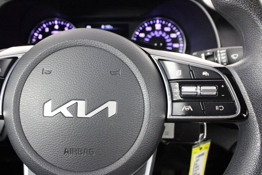 Used 2023 Kia Forte LXS w/ LXS Technology Package image 24