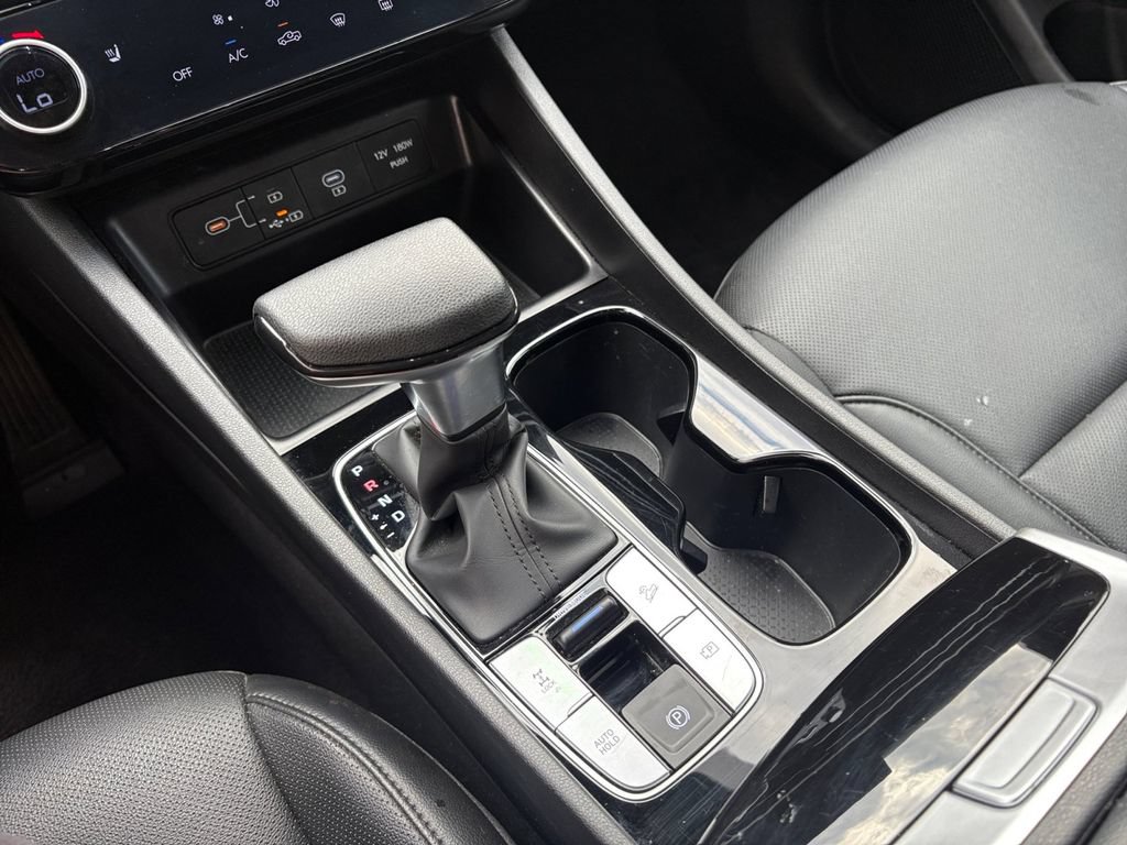 Used 2025 Hyundai Santa Cruz SEL AWD/4WD image 17