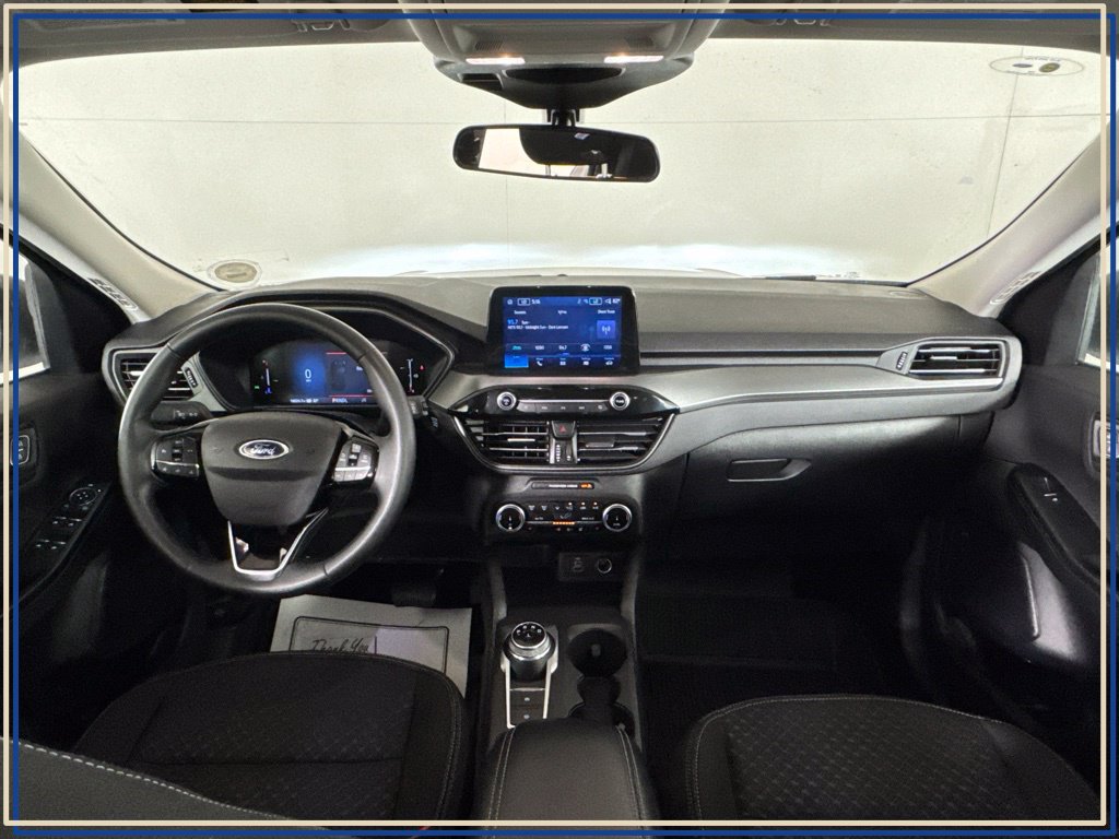 Used 2025 Ford Escape Active w/ Cold Weather Package AWD/4WD image 31