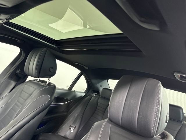 Used 2019 Mercedes-Benz E 300 4MATIC image 12