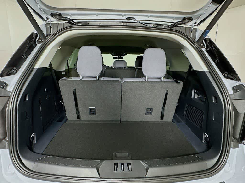 New 2026 Ford Explorer Active RWD image 19