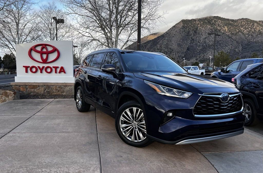 Certified 2020 Toyota Highlander Platinum image 1