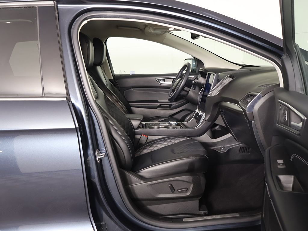 Used 2023 Ford Edge Titanium w/ Equipment Group 301A image 31