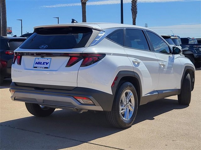 Certified 2025 Hyundai Tucson SE image 4