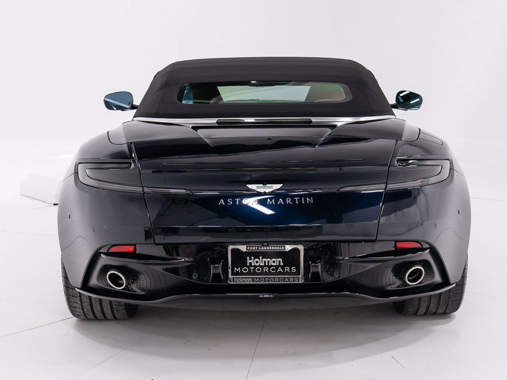Used 2024 Aston Martin DB12 Convertible RWD image 13