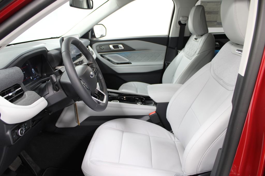 New 2026 Ford Explorer Platinum w/ LUX Leather Package image 21