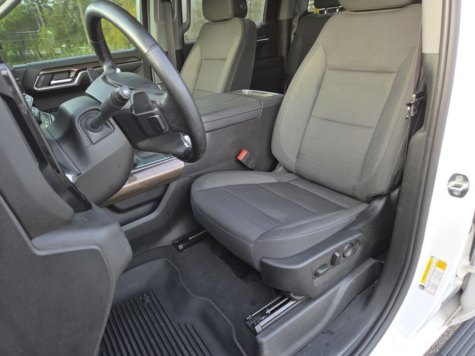 Used 2023 Chevrolet Silverado 1500 RST w/ Z71 Off-Road Package AWD/4WD image 30
