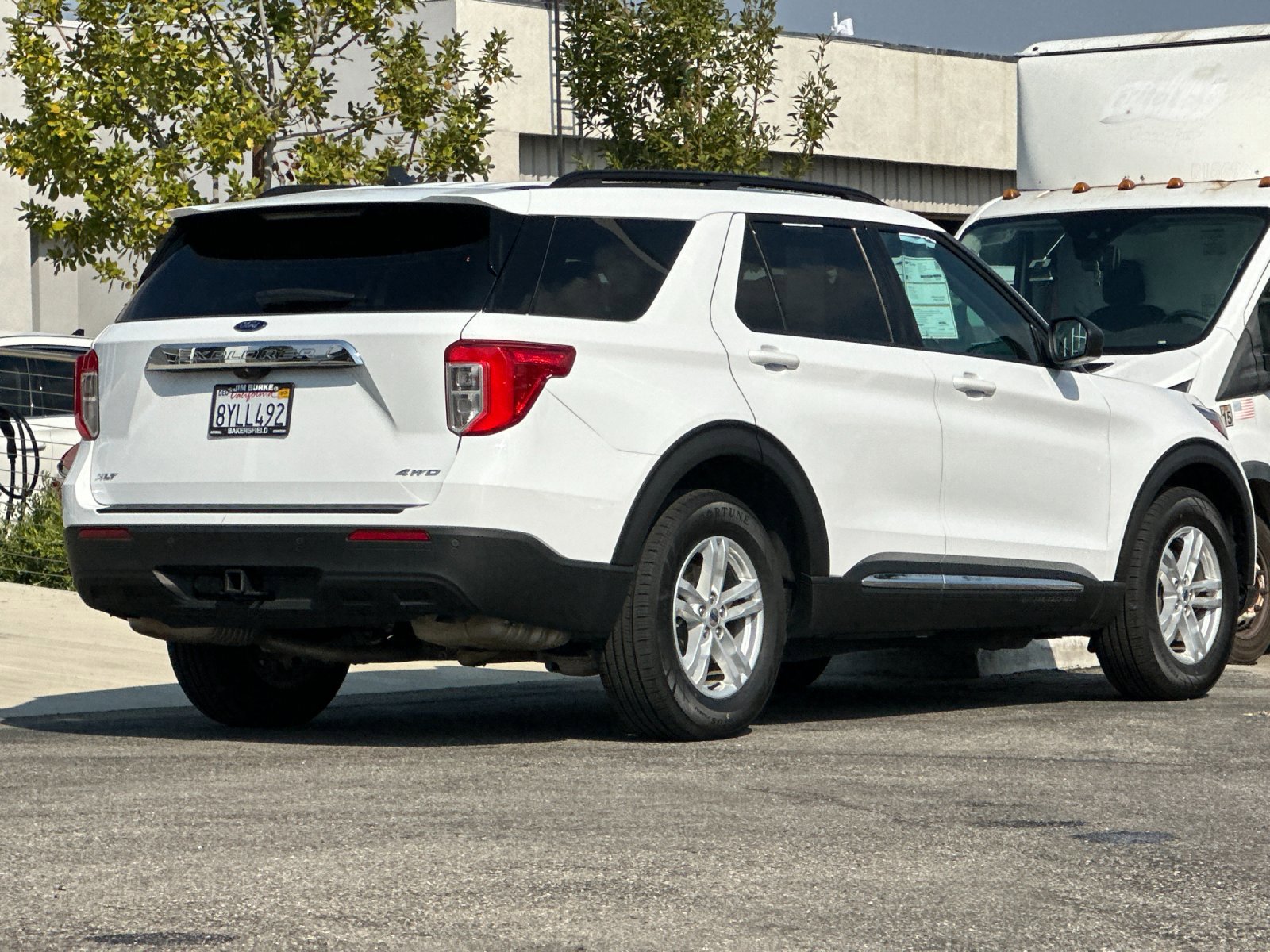 Certified 2022 Ford Explorer XLT w/ Class IV Trailer Tow Package image 4