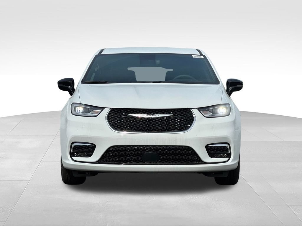 New 2026 Chrysler Pacifica Select FWD image 2
