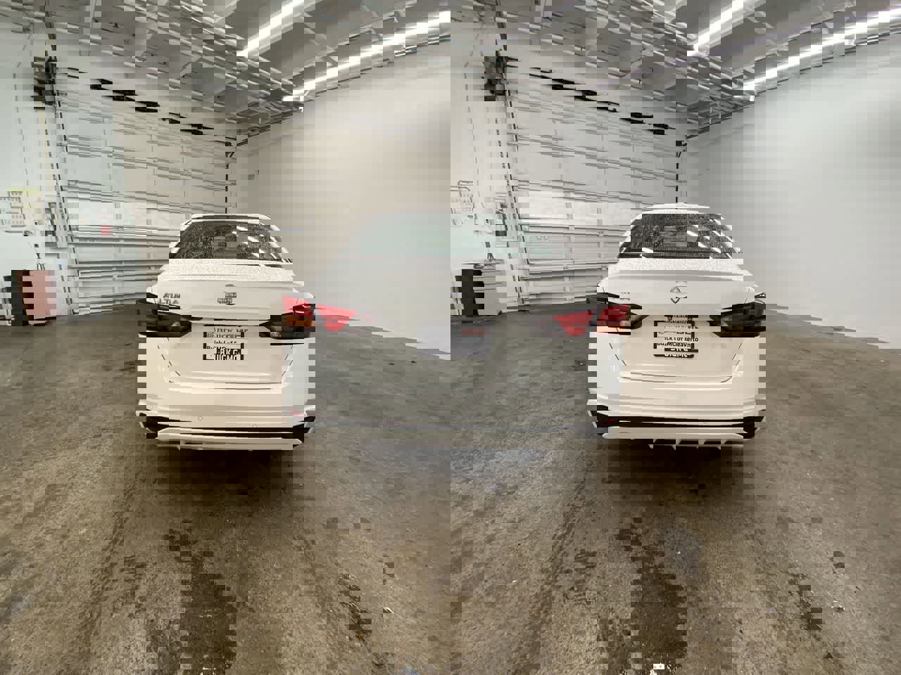 Used 2025 Nissan Altima 2.5 SV image 5