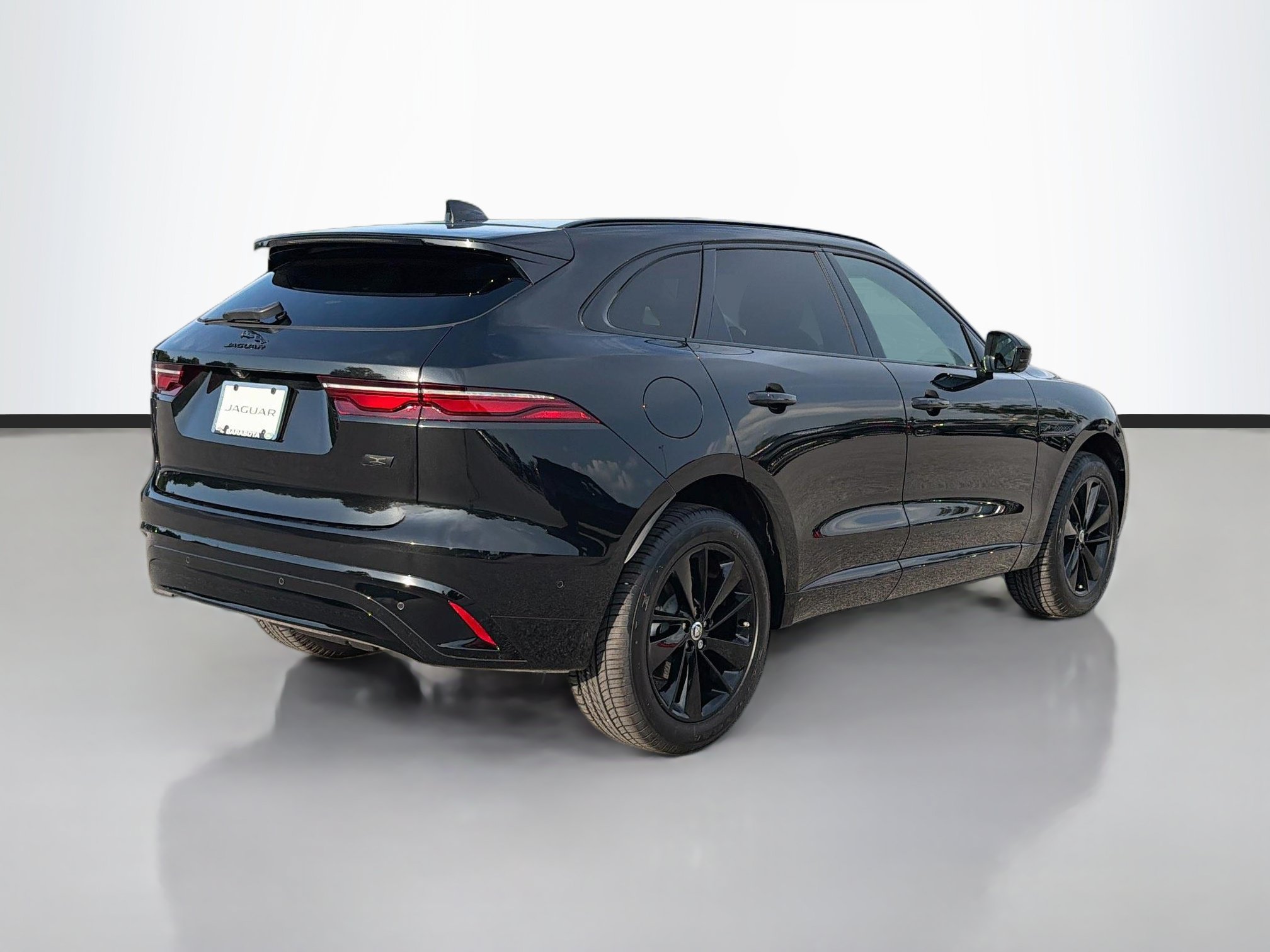 New 2026 Jaguar F-PACE R-Dynamic S AWD/4WD image 5