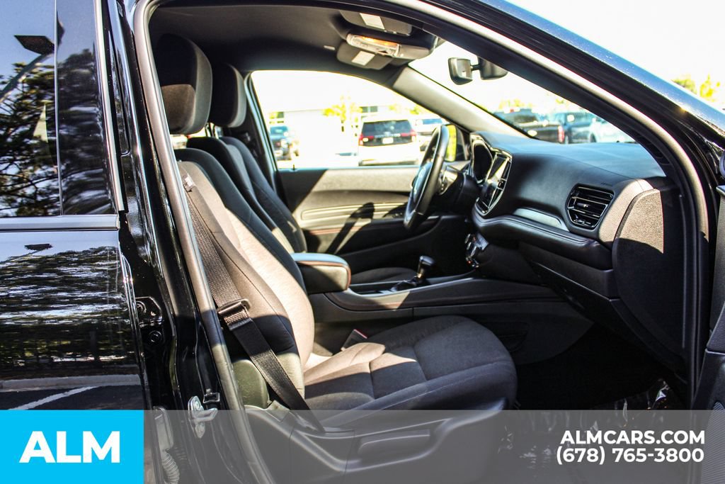 Used 2025 Dodge Durango GT RWD image 22