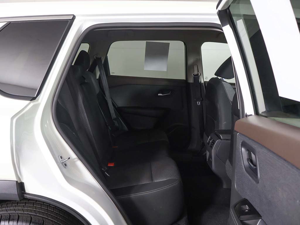 Used 2022 Nissan Rogue SV AWD/4WD image 29