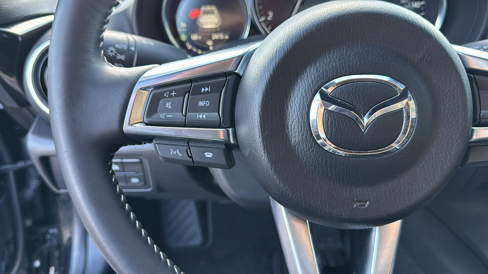 Certified 2025 MAZDA MX-5 Miata RF Grand Touring RWD image 25