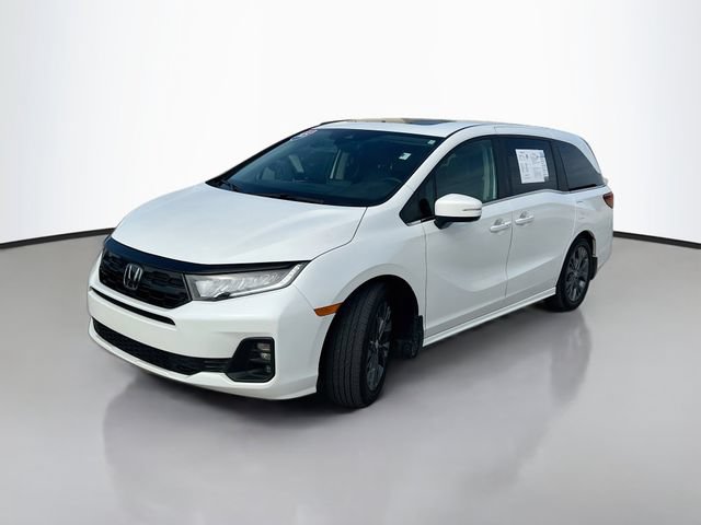 Certified 2025 Honda Odyssey Touring image 4