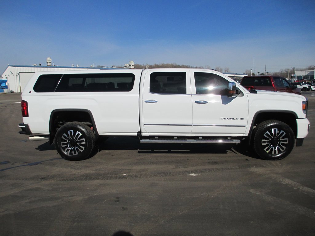 Used 2016 GMC Sierra 3500 Denali w/ Duramax Plus Package image 2