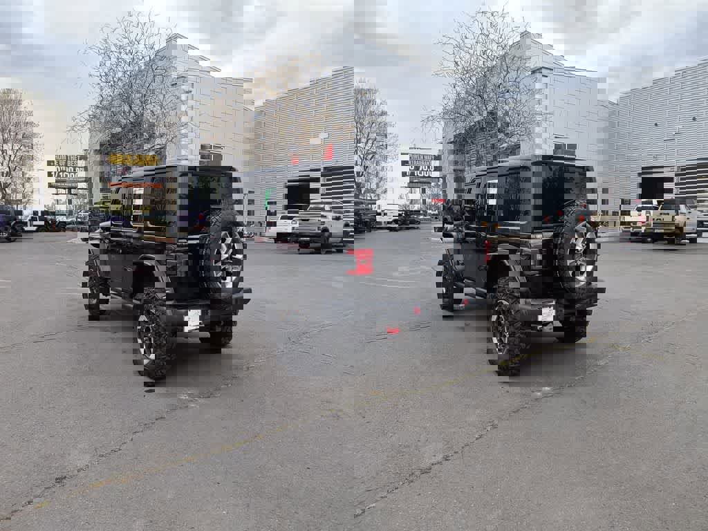 Used 2021 Jeep Wrangler Unlimited Rubicon w/ Uconnect 4C Nav & Sound Group AWD/4WD image 3