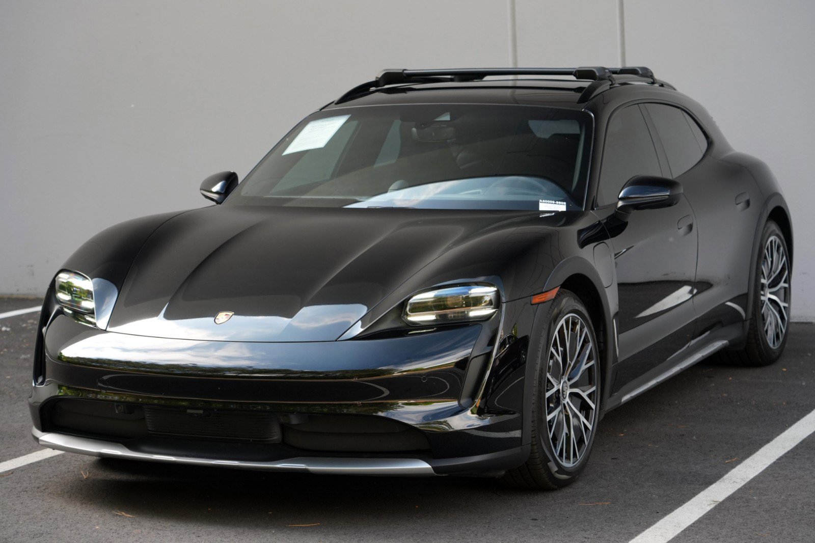 Used 2023 Porsche Taycan 4 Cross Turismo w/ Premium Package AWD/4WD image 47