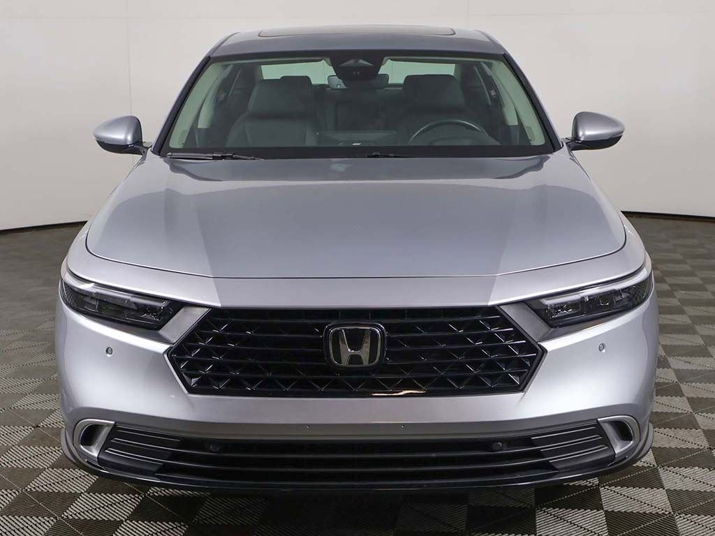 Used 2024 Honda Accord Touring image 6