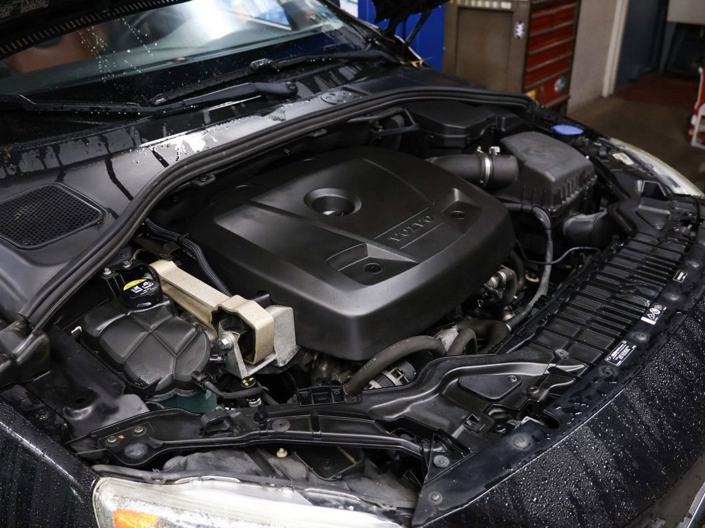 Used 2017 Volvo V60 T5 Cross Country w/ Convenience Package image 24