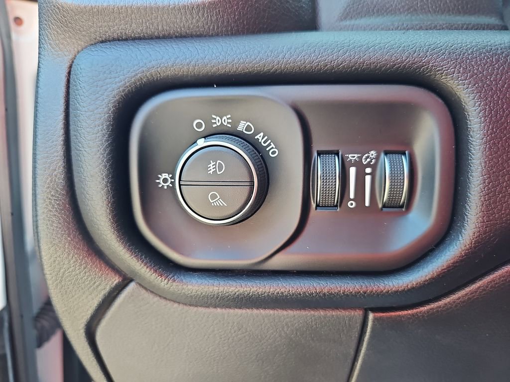 Used 2022 RAM 2500 Laramie w/ Snow Chief Group AWD/4WD image 26