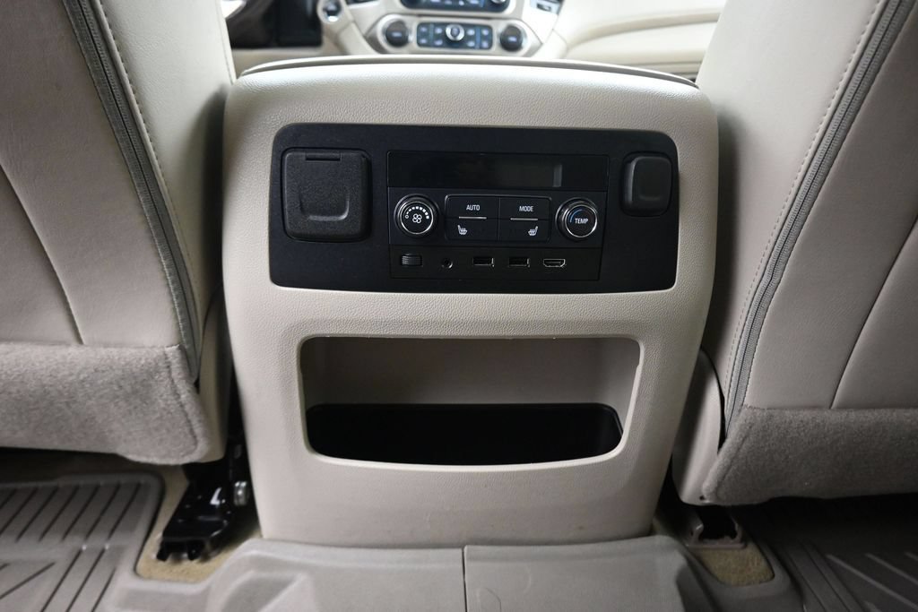 Used 2018 GMC Yukon Denali w/ Denali Ultimate Package AWD/4WD image 37